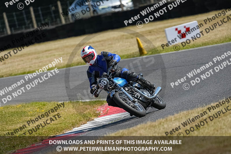 cadwell park;cadwell park photographs;cadwell trackday photographs;enduro digital images;event digital images;eventdigitalimages;peter wileman photography;racing digital images;trackday digital images;trackday photos